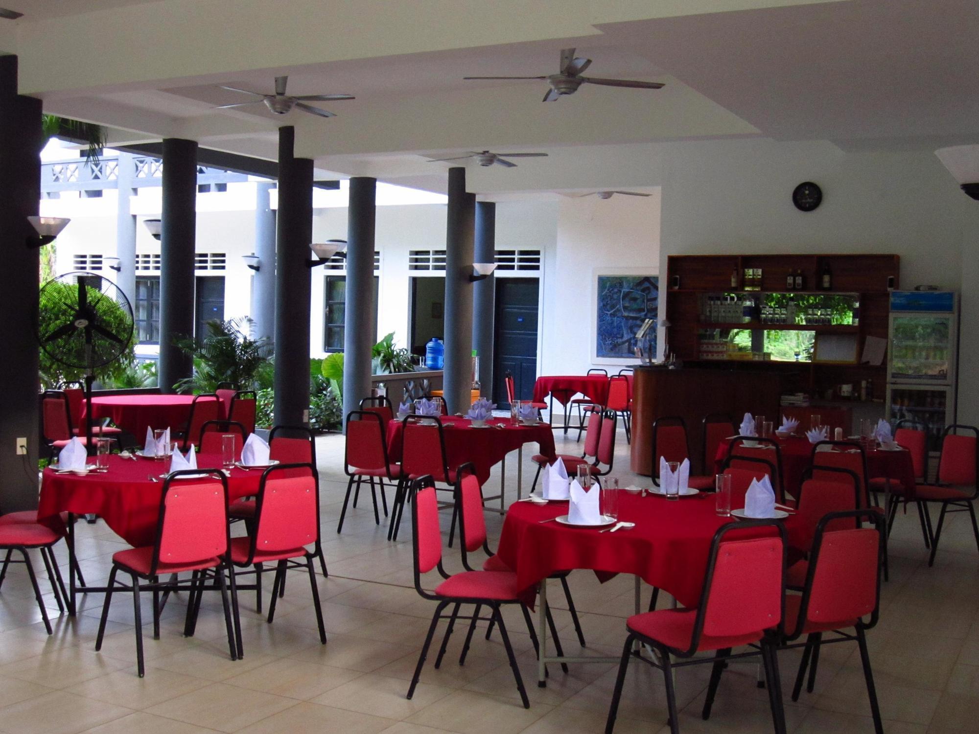 Sai Gon Phong Nha Hotel Донгхой Екстер'єр фото