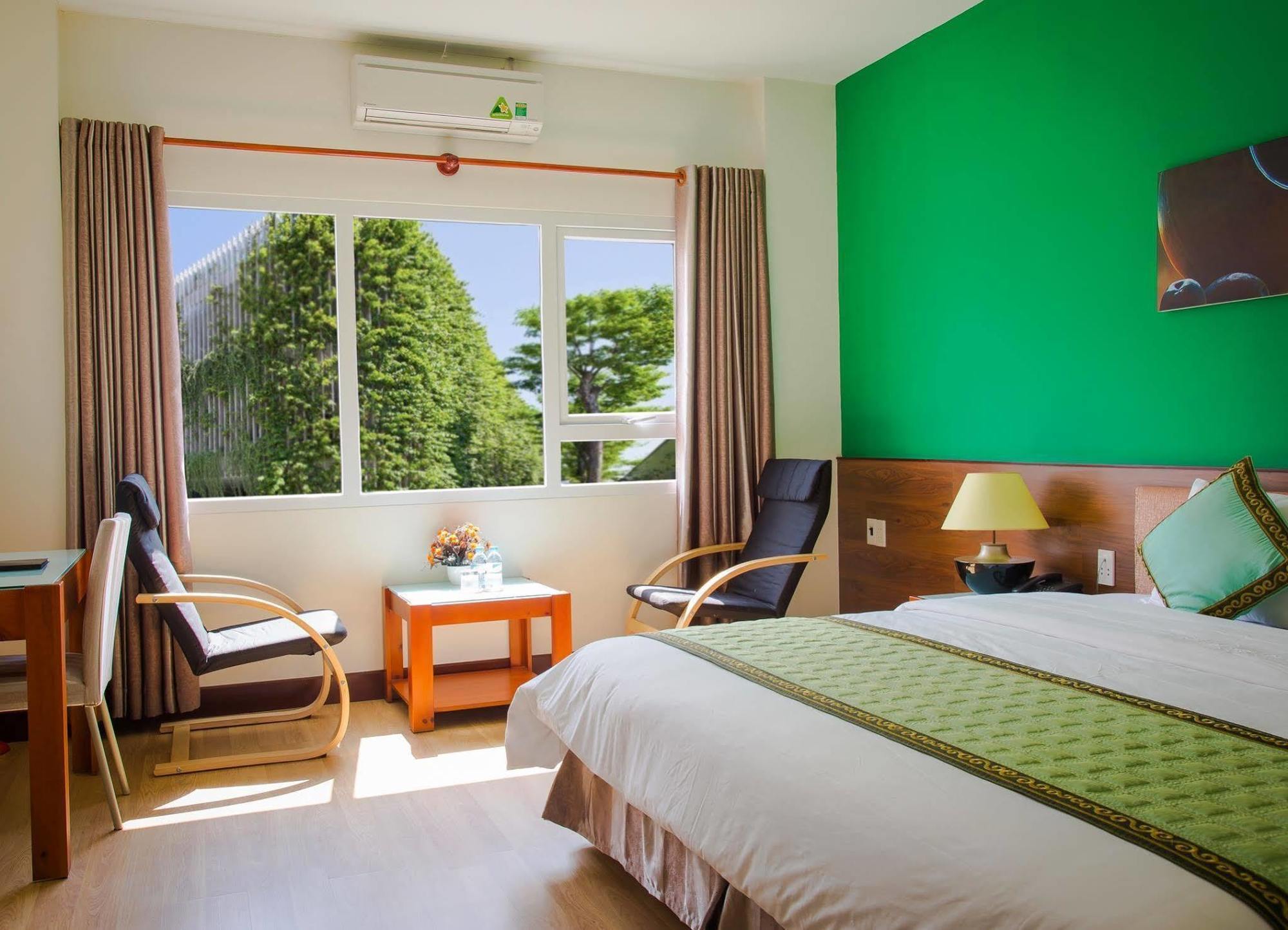 Sai Gon Phong Nha Hotel Донгхой Екстер'єр фото